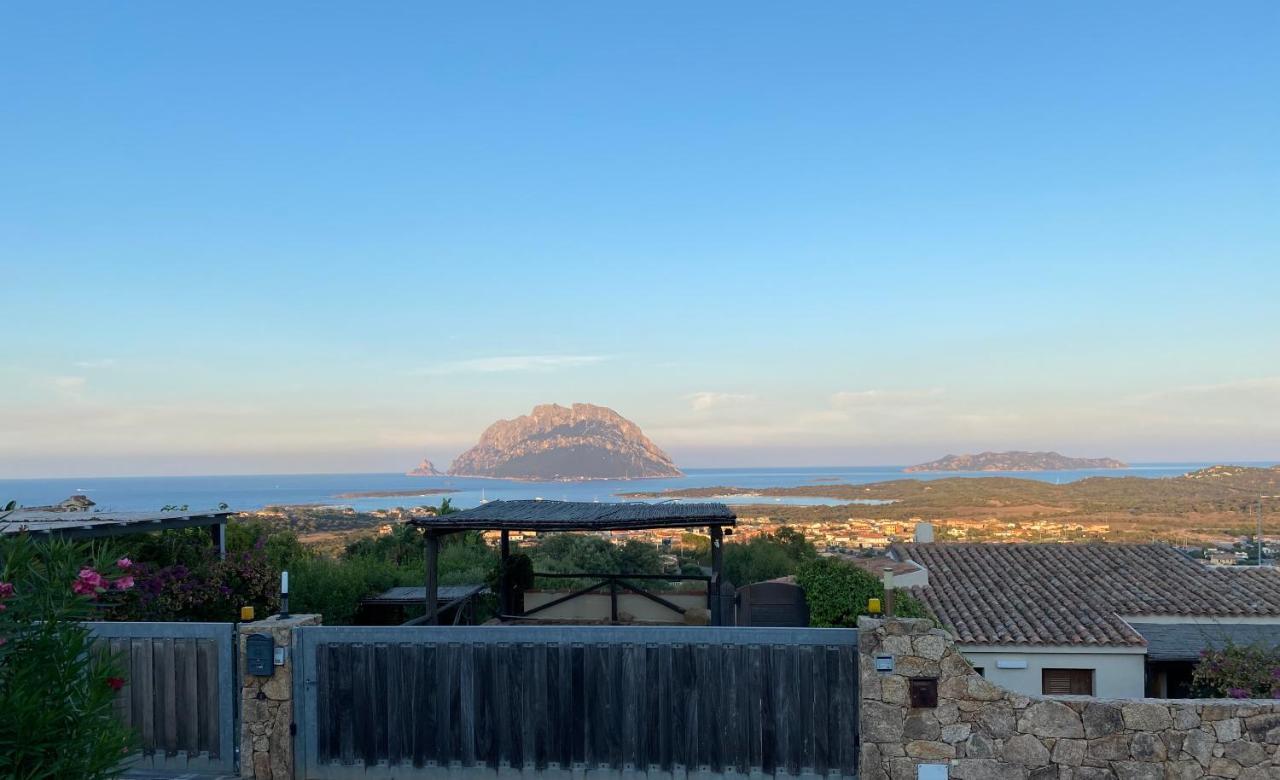 Villa Claude&Kate'S Dream House Loiri Porto San Paolo Exterior foto