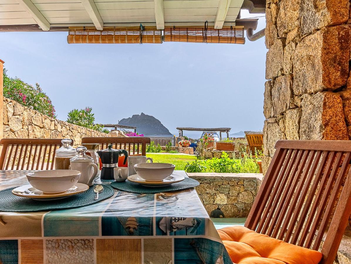 Villa Claude&Kate'S Dream House Loiri Porto San Paolo Exterior foto